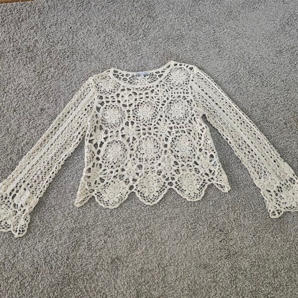 American Flirt Ivory Crochet Long Sleeve Top Floral Scalloped Boho Women Medium